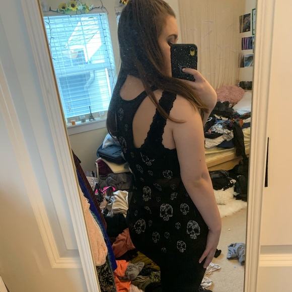 NEW SKULL TANK TOP SEE THROUGH - Picture 3 of 6